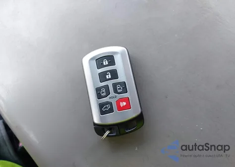 2020 Toyota Sienna Xle из США, поврежденный, VIN 5TDDZ3DC3LS235149